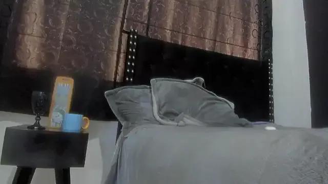 amareto_queen from StripChat