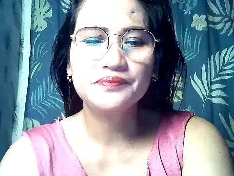 Amazing_Angel22 from StripChat