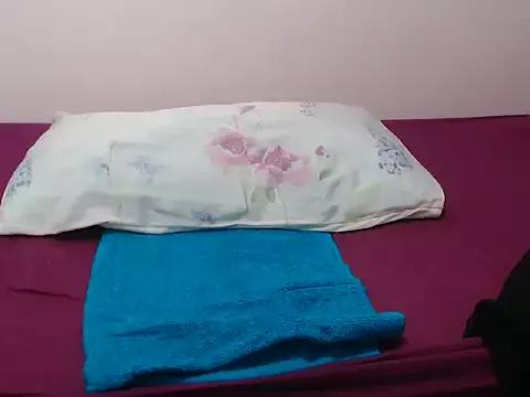 AMAZING_KELLY2020 from StripChat