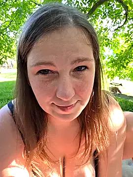 AmazingCurvy from StripChat is Freechat