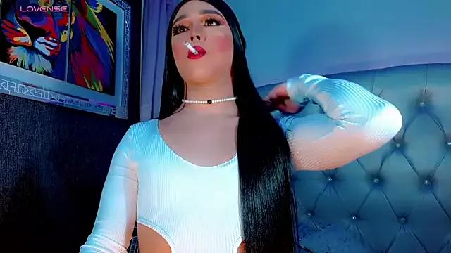 AmazingMistressNathy from StripChat