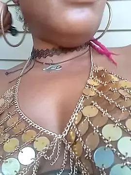 AmazonianMistress from StripChat