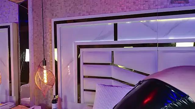 Ambar_rosse25 webcams show profile image 