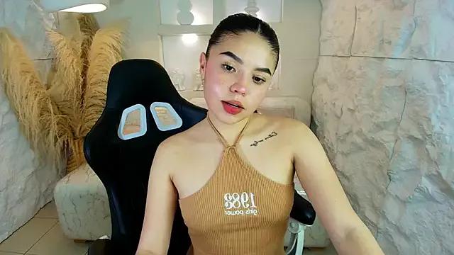 ambarina_r from StripChat is Freechat