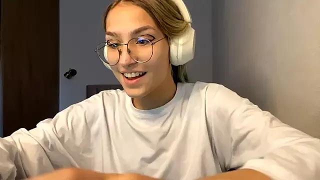 AmeliaCarter from StripChat is Freechat