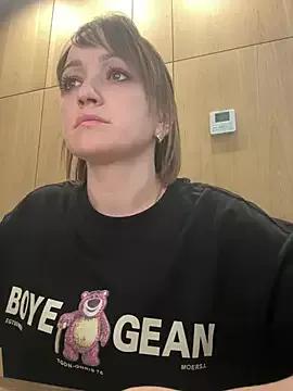 Amelie_Shy webcams show profile image 