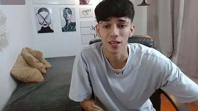 Photos of AmethystShadow17 from StripChat is Freechat