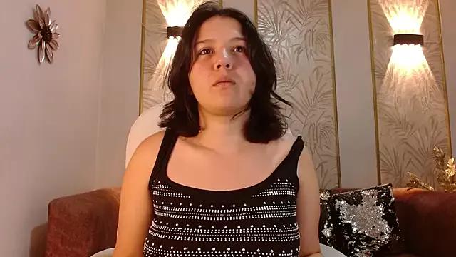 Amie_gh from StripChat is Freechat