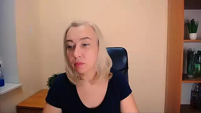 Amor_fati_ from StripChat is Freechat