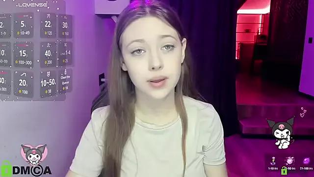 AmourLily from StripChat is Freechat