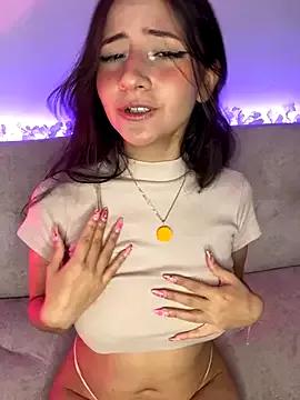 Amy-Bun from StripChat is Freechat