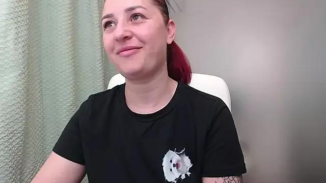 AmyOfficee webcams show profile image 