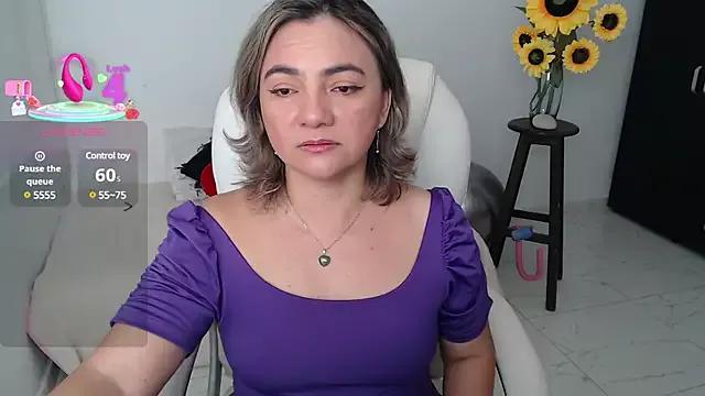 ana_milf from StripChat