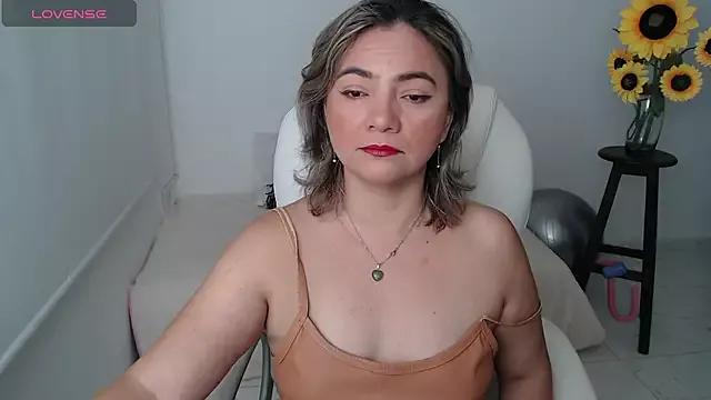 ana_milf from StripChat