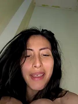 Anahi_cake from StripChat