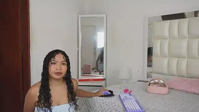 Anais_aradia from StripChat