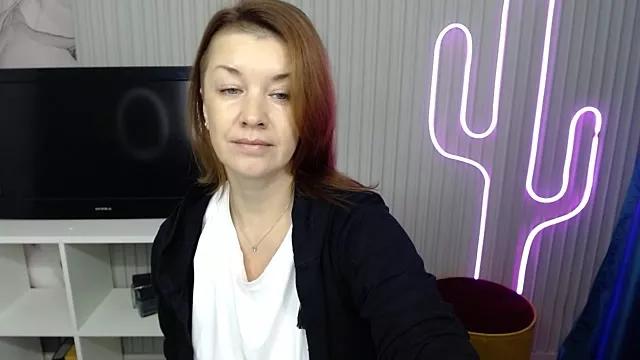 AnaMills from StripChat