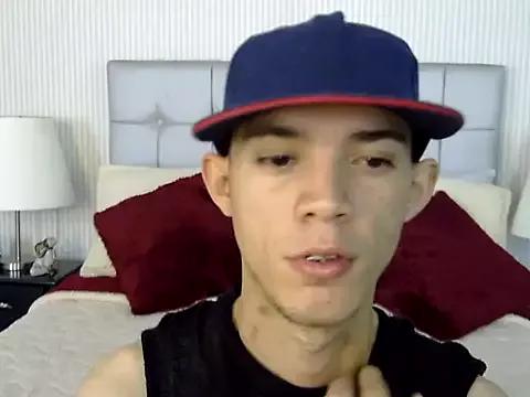 anderson_millers from StripChat is Freechat