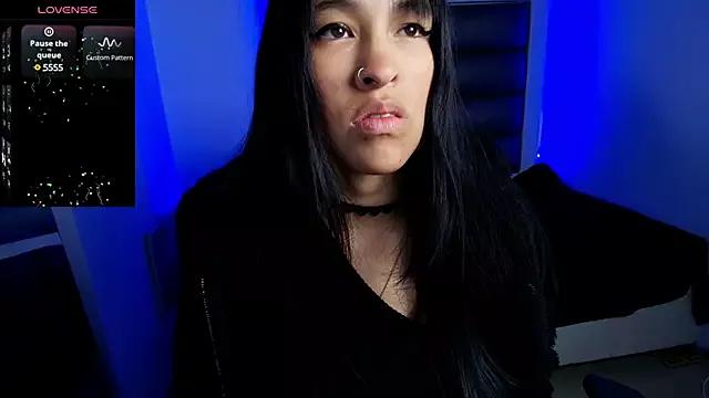 Andrea_brunnette from StripChat is Freechat