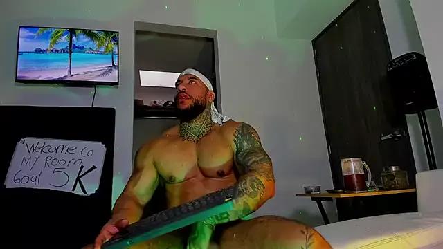 Andrew_Johnnson from StripChat is Freechat