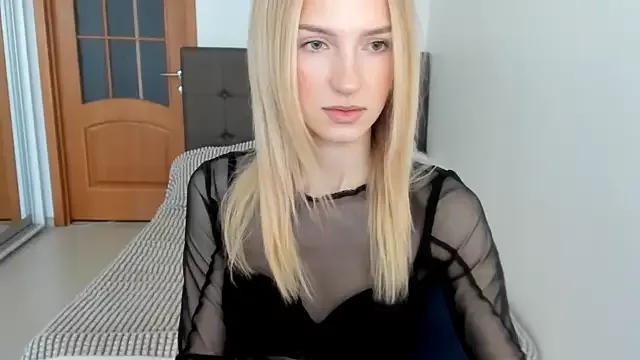 AndrianaBelle from StripChat is Freechat