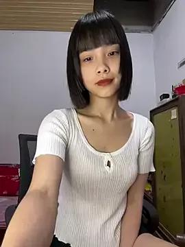 andymi1 from StripChat is Freechat