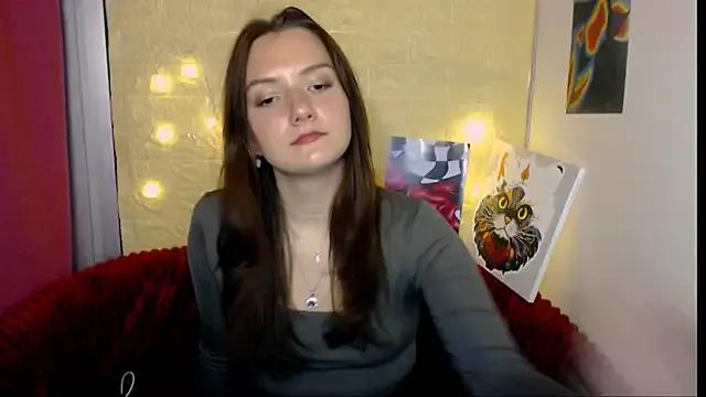 Discover our girls online shows and discover the company of countless livestreamers, with stunning shapes, sex toys and more.