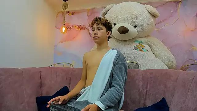 Angel_superhuge from StripChat