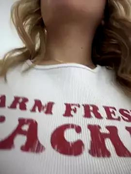 AngelBlushXXX from StripChat is Freechat