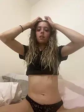 Angelloverxo from StripChat is Freechat