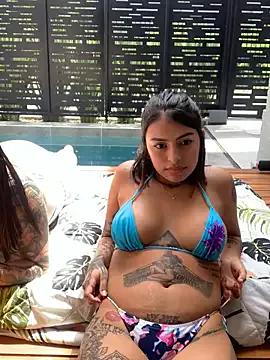 Discover our girls online shows and discover the company of countless livestreamers, with stunning shapes, sex toys and more.