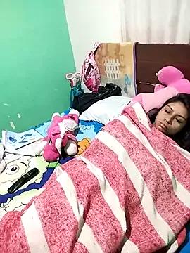 AnggelicaSwan21 from StripChat