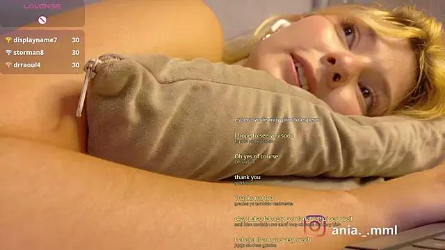 Ania_jones from StripChat