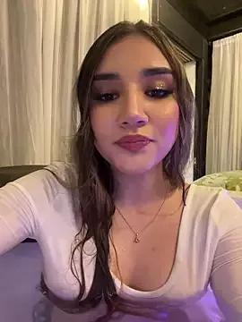 AniiRose from StripChat