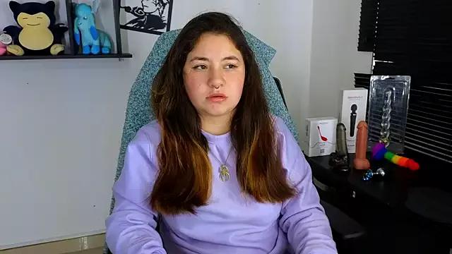 ann_bronw from StripChat