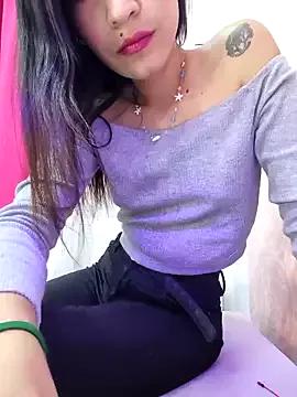 anna_lew from StripChat