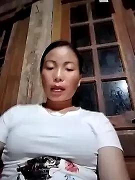 Annaacutee from StripChat