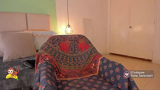 annabananas01 from StripChat