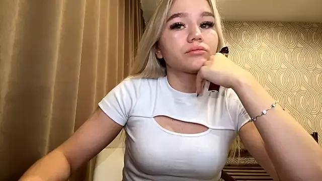 Annarill from StripChat