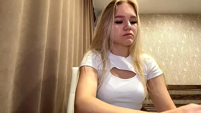 Annarill webcams show profile image 