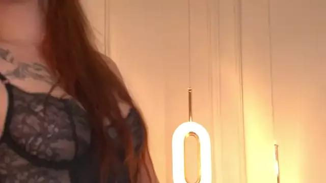 AnnaVelisse from StripChat is Freechat
