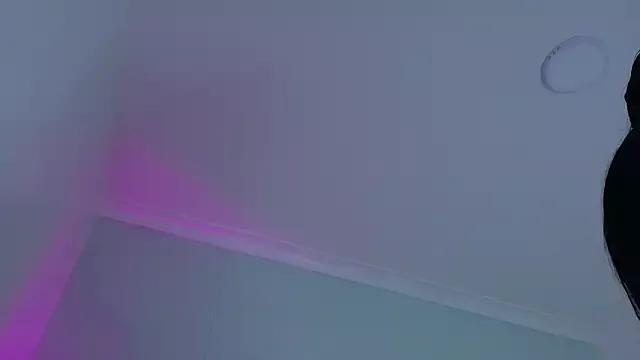 Annavic__ from StripChat