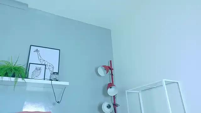 Annavic__ from StripChat