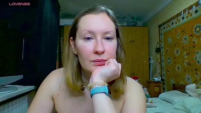 AnnaXLovers from StripChat