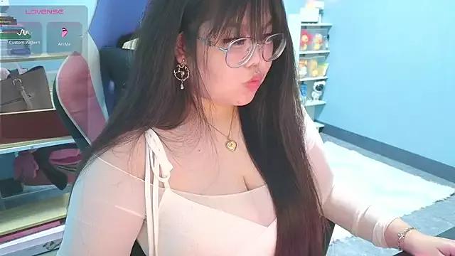 ANNELIESE_ from StripChat