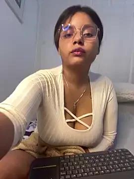 AnnePrince- from StripChat