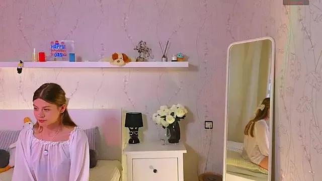 AnneVerity from StripChat is Freechat