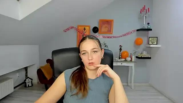 AnneWilsonn from StripChat is Freechat