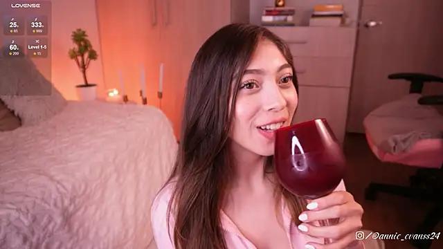 annie24_evans from StripChat