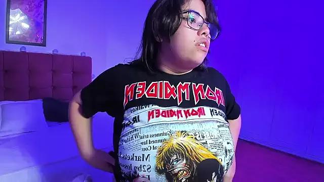 annie_rose11 from StripChat